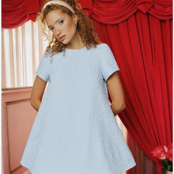 Elegant Blue sophisticated dress by Cider is a rare find .
Boutique look:) - Picture 5 of 8